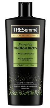 TreSemme Ondas & Rizos Nutricion Szampon do włosów  685 ml